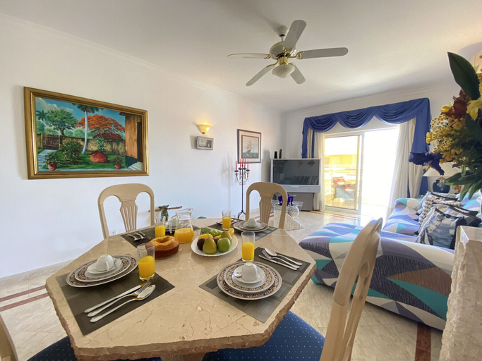 Others 5, Vilamoura Central 6 With Pool by Homing, Loulé