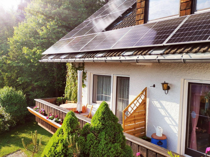 Haus-Daxberg-idyllisch-gelegen-im-Bayerischen-Wald-Ferienwohnung-mit-Zimmer-Kueche-Bad, Freyung-Grafenau