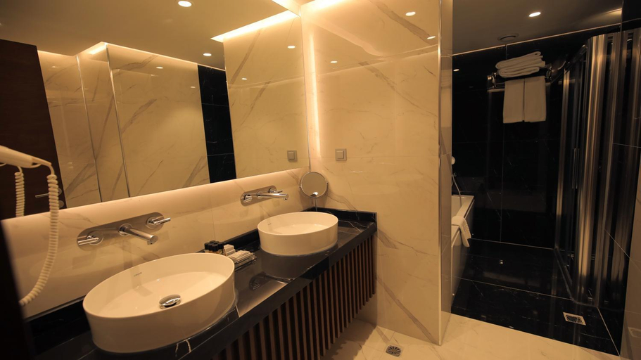 Bathroom 4, Abant Kosk Oteli, Mudurnu