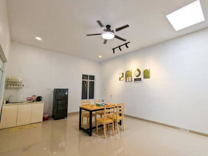 Others 5, Lovina B2/12A at Ansley Park Spacious+Netflix (permanently closed), Batam