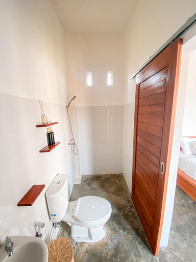 Others 2, Turtle House Surf & Stay, Jembrana