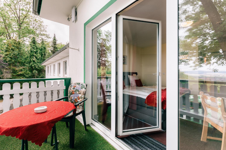 Others 4, Hotel Hasenjager, Northeim