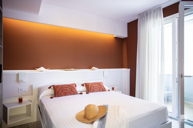 Bedroom 3, The Lady C High Apartments, Vibo Valentia