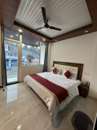 Bedroom 3, Pinewood Valley Mussoorie, Dehradun