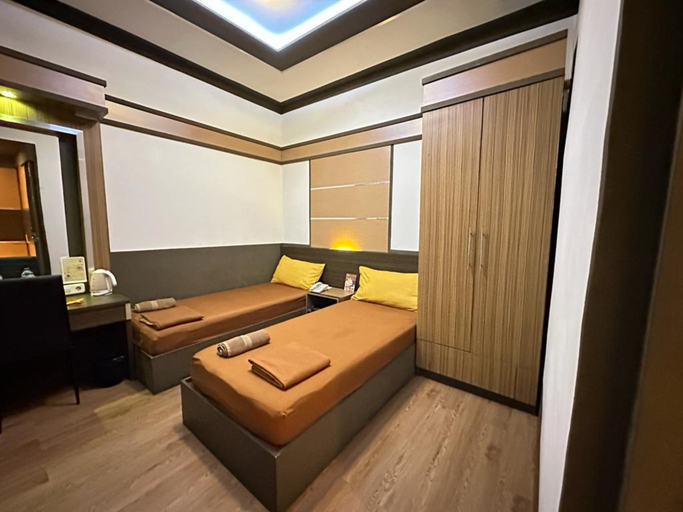 Hotel Satria Cirebon Room Type - Standard Twin