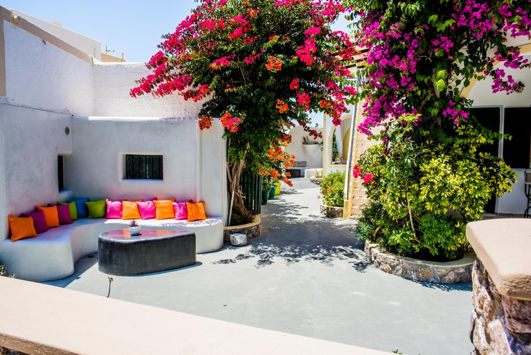 Others 5, Studio Paul's, South Aegean