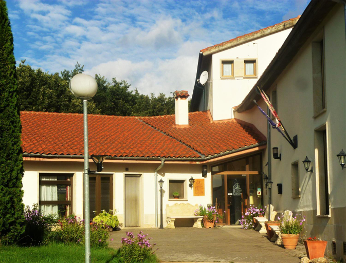 Public Area, Remanso Del Rio Razon, Soria