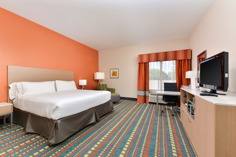 Bedroom 3, Holiday Inn Express ALBUQUERQUE N - BERNALILLO by IHG, Sandoval