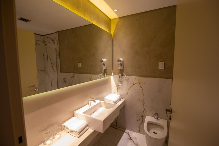 Bathroom 4, Hotel Treinta-Seis, General Pueyrredón