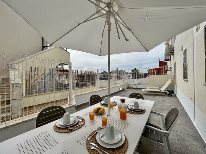 Food & Drinks 4, Vilamoura Central 3 by Homing, Loulé