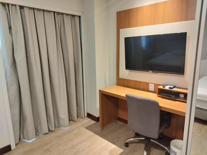 Others 5, Flat Particular no Comfort Suites, Brasília