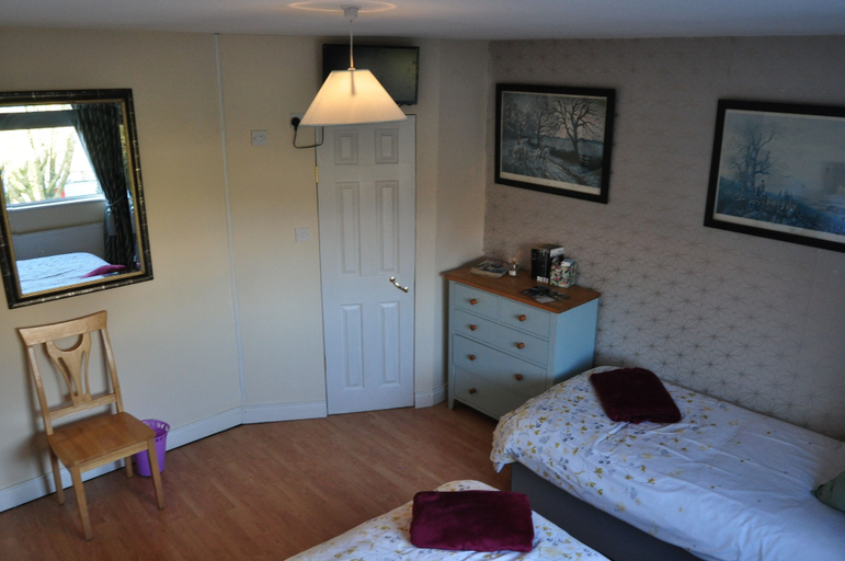 Bedroom 3, Cuan nabPíobairí