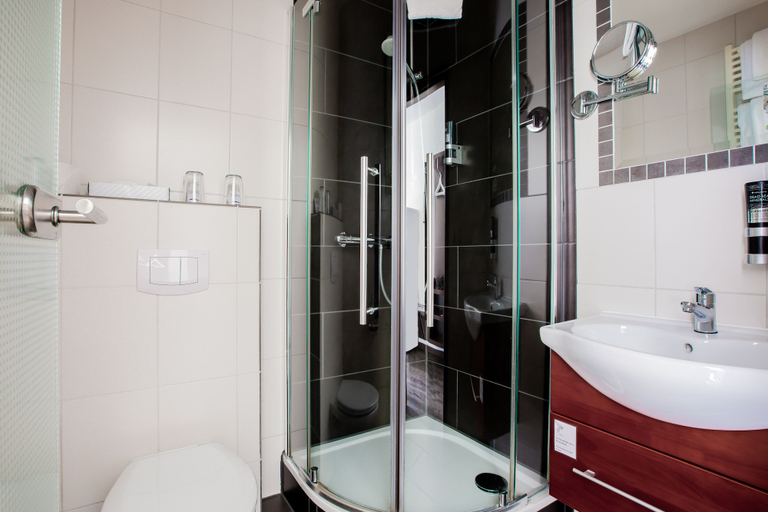 Bathroom 4, Hotel Das Kronprinz, Rhein-Sieg-Kreis