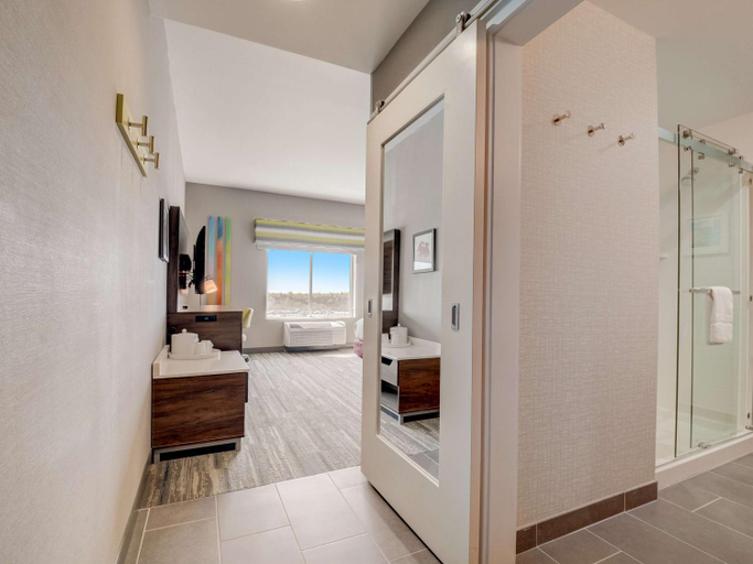 Bathroom 2, Hampton Inn and Suites Williamstown Ark Encounter, Grant