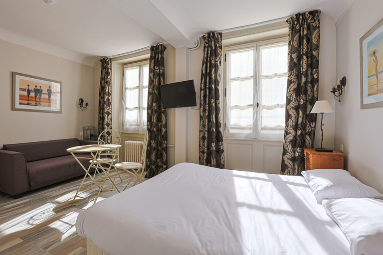 Others 5, Hôtel François d'Ô, Calvados