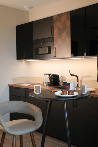 Dining Room 9