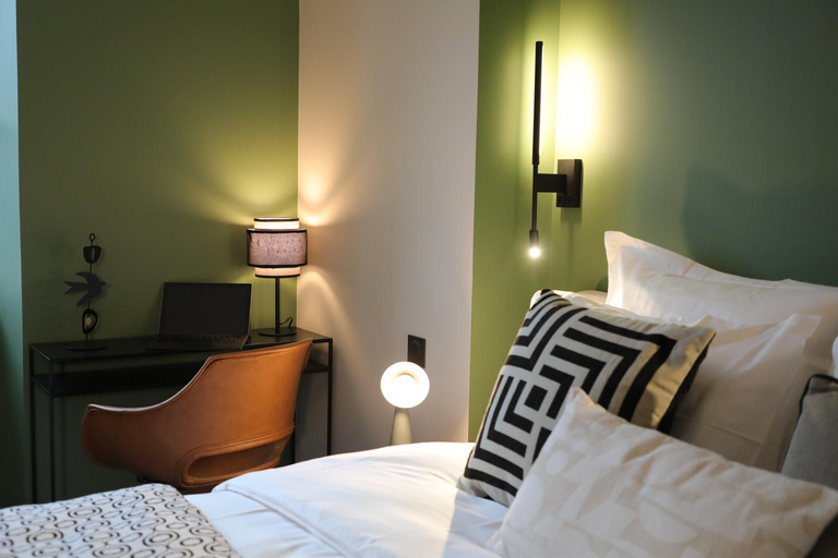 Bedroom 28