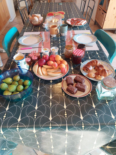 Food & Drinks 5, Chambres d'hotes climatisees Les maisons de Gaia, Aude