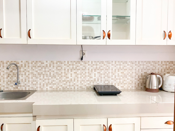 Dining Room, Good Choice and Homey Studio Enviro Apartment By Travelio, Cikarang