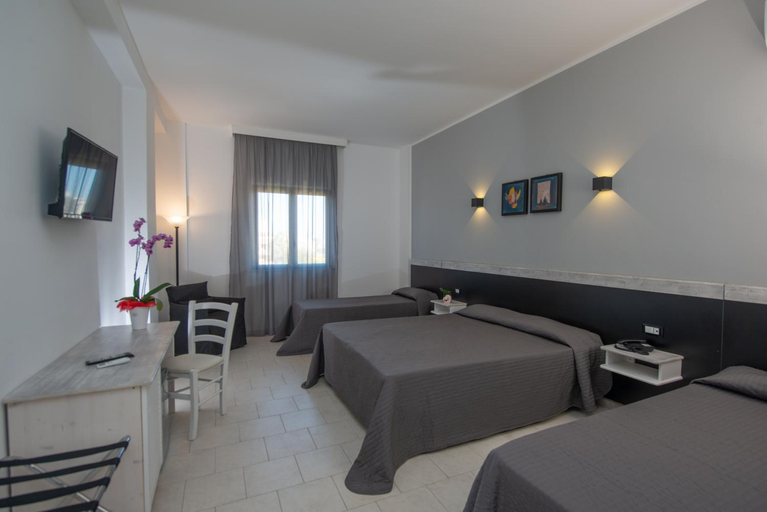 Bedroom 3, Hopps Hotel, Trapani