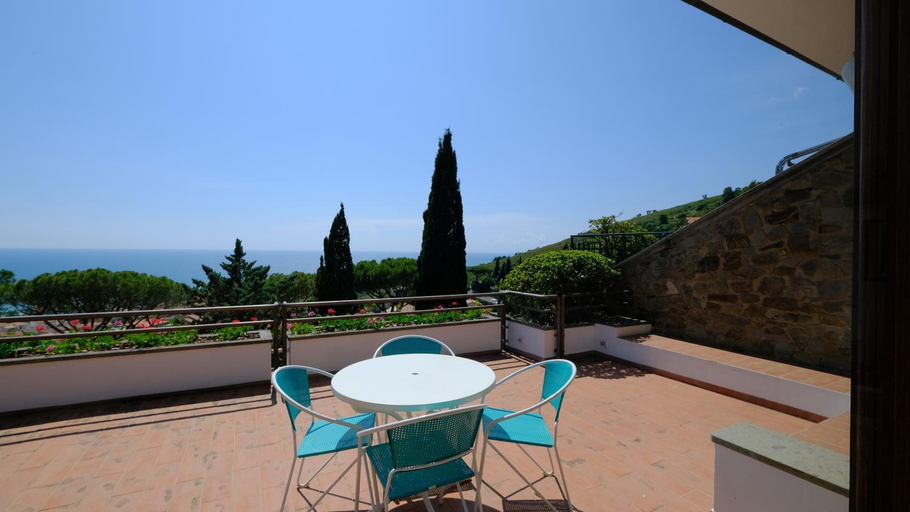 Others 4, Villa Monte Bianco, Grosseto
