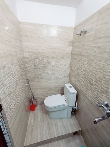Bathroom 3, Hotel Ars, Patna