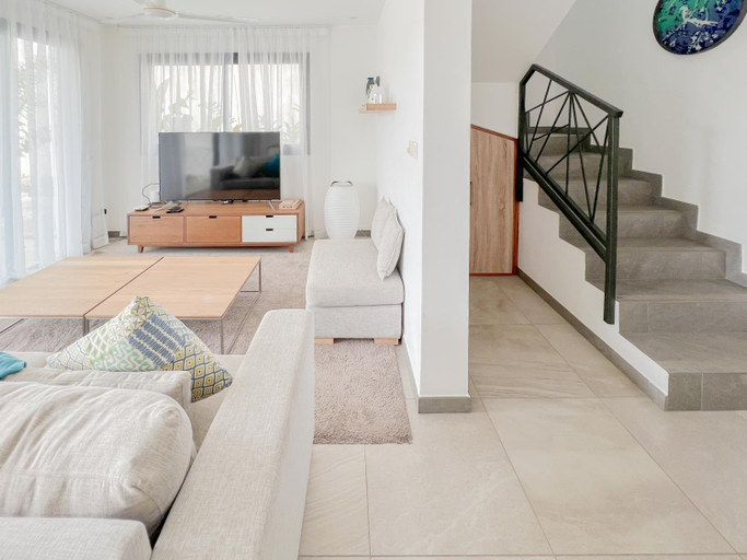 4, Residence Celestial - Premium 3 bedrooms Villa with volcanic stone Pool