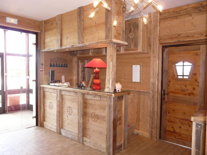 Public Area 3, Logis Le Pont De Champ, Isère
