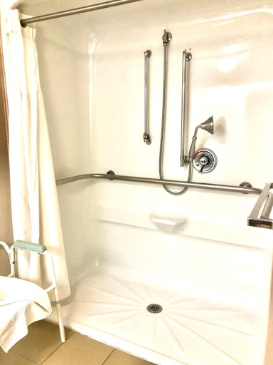 Bathroom, Quality Inn & Suites Matthews - Charlotte, Union