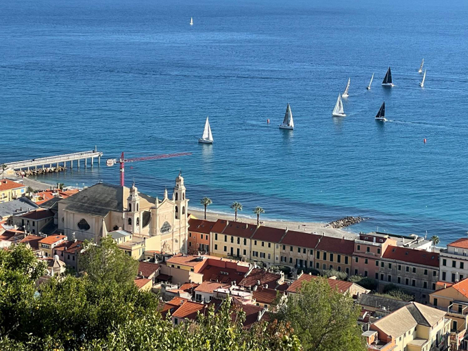 Others 3, Sotto le stelle ...il mare, Savona