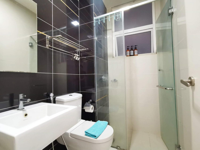 Bathroom 5, Skypod Residence Puchong opposite IOI mall, Puchong