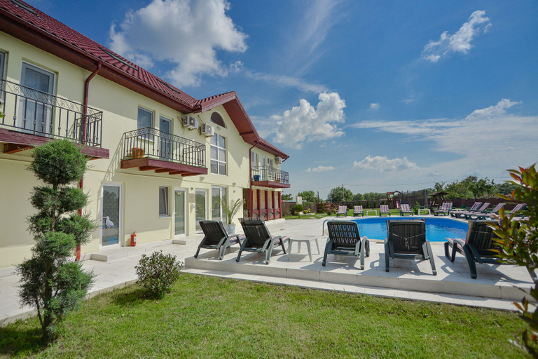 Exterior & Views 2, Ovidiu, Crisan