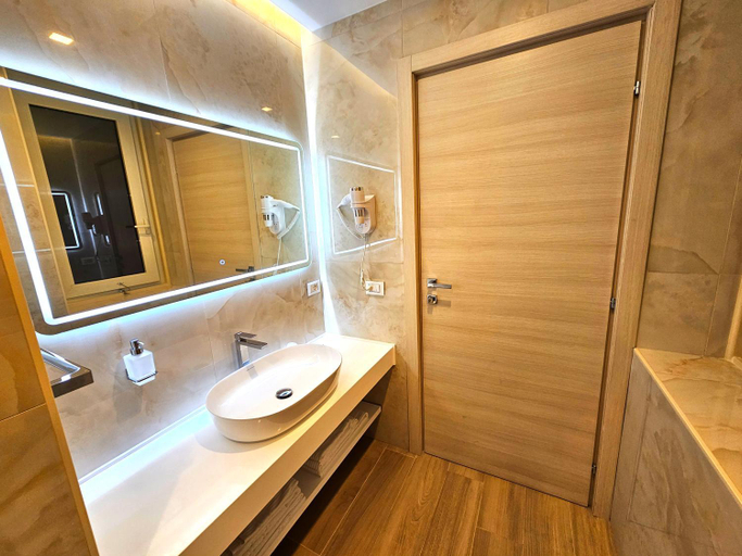 Others 3, Astoria Supreme - Modern Boutique Suites, Lecce