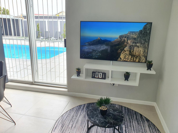 Others 5, Howards Villas, City of Cape Town