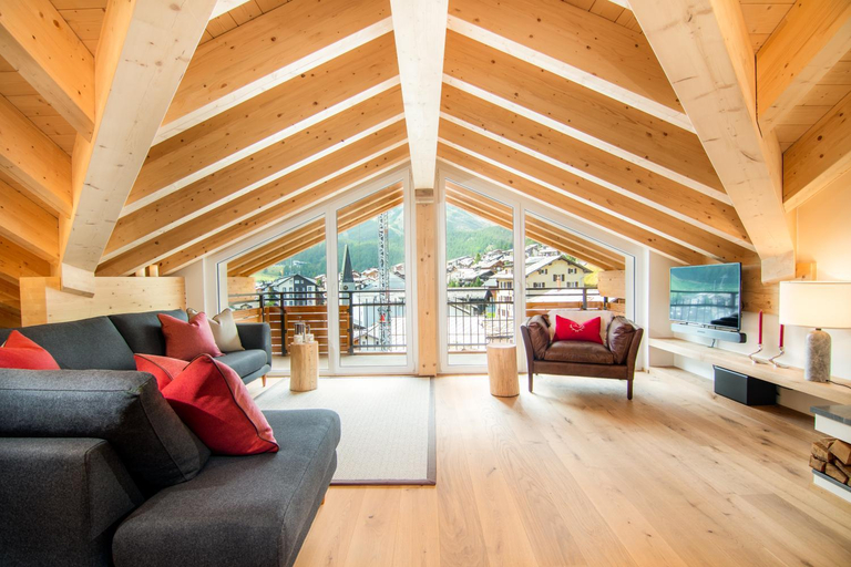 Others 2, Britannia Penthouse, Visp
