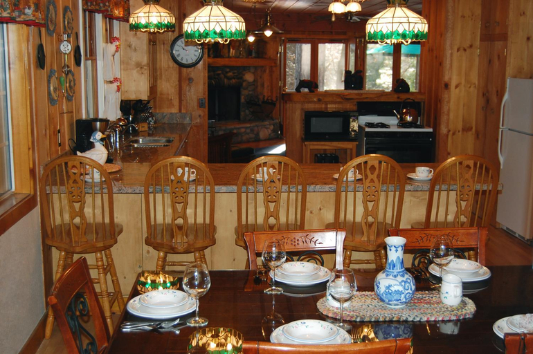 Others 3, 10N Black Oak Lodge, Mariposa