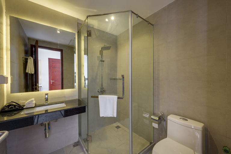 Bathroom 5, Residence 105 Hotel & Apartment, Phnom Penh