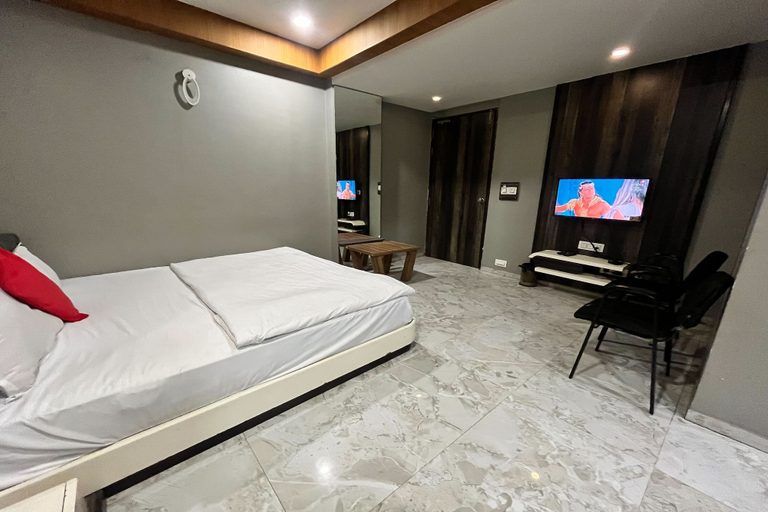 Bedroom 3, Hotel Om Balaji, Ahmadabad
