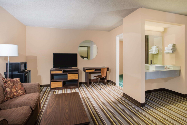 Others 4, Super 8 by Wyndham Sevierville Riverside, Sevier