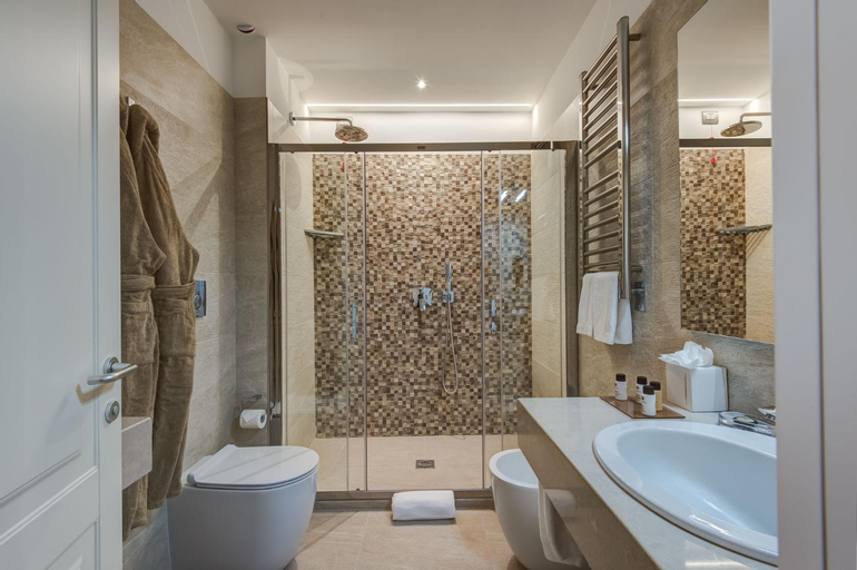 Bathroom 4