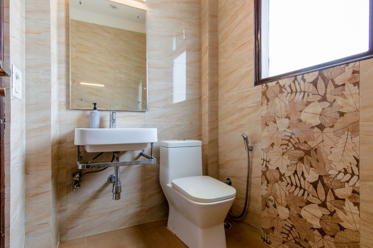 Bathroom 3, Red Cherry, Gurgaon