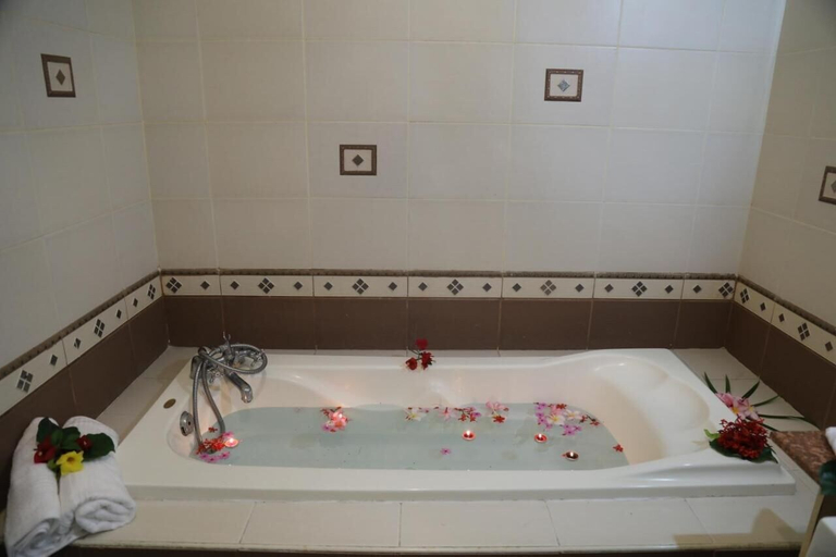 Bathroom 3, Oceanic Villa