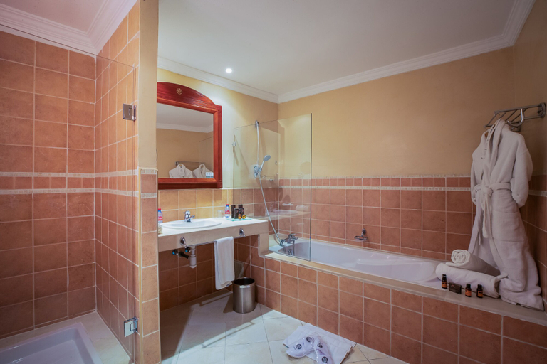 Bathroom 5, Grand Mogador Aqua Resort, Marrakech
