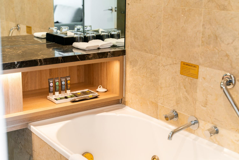 Bathroom 11