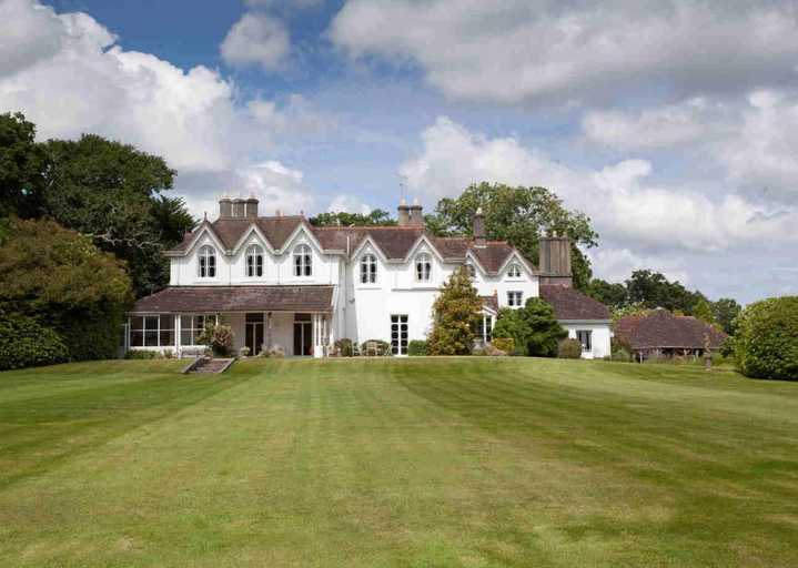 Exterior & Views 5, Hollybank House, Hampshire
