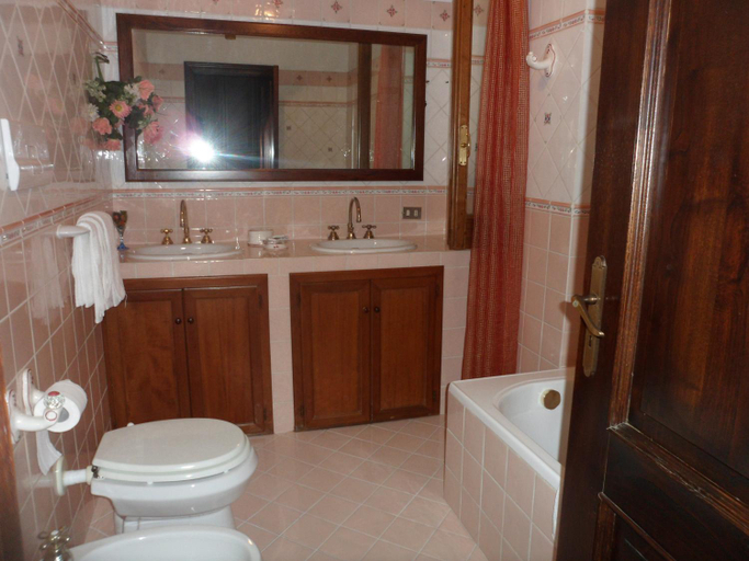 Bathroom 3, Bed & Breakfast Laino, Potenza