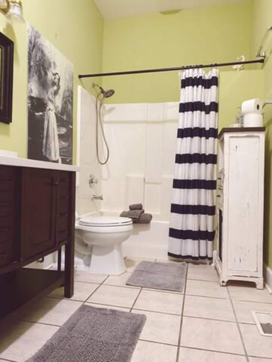 Bathroom, Kathy's Place, Fayette