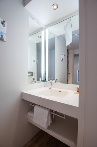 Bathroom 3