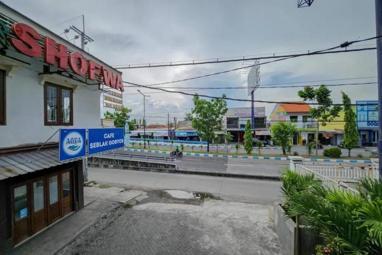 Exterior & Views 5, Pondok Inap Shofwa, Surabaya