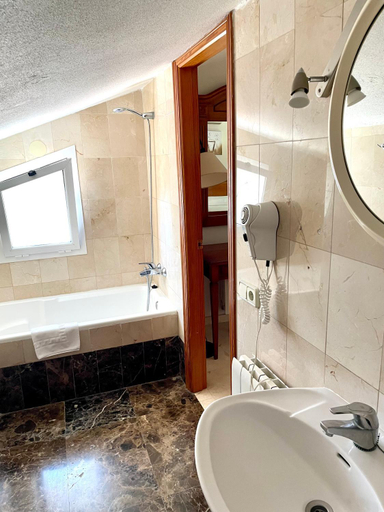 Bathroom 3, Aparthotel Bahia Pinosol, Alicante